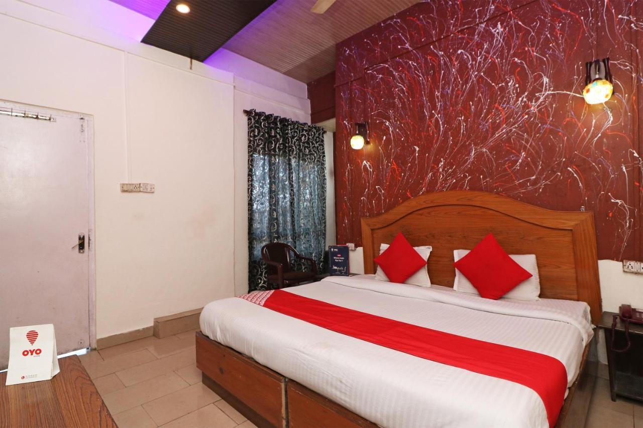 Oyo 70930 The Moon Hotel Asansol Ngoại thất bức ảnh