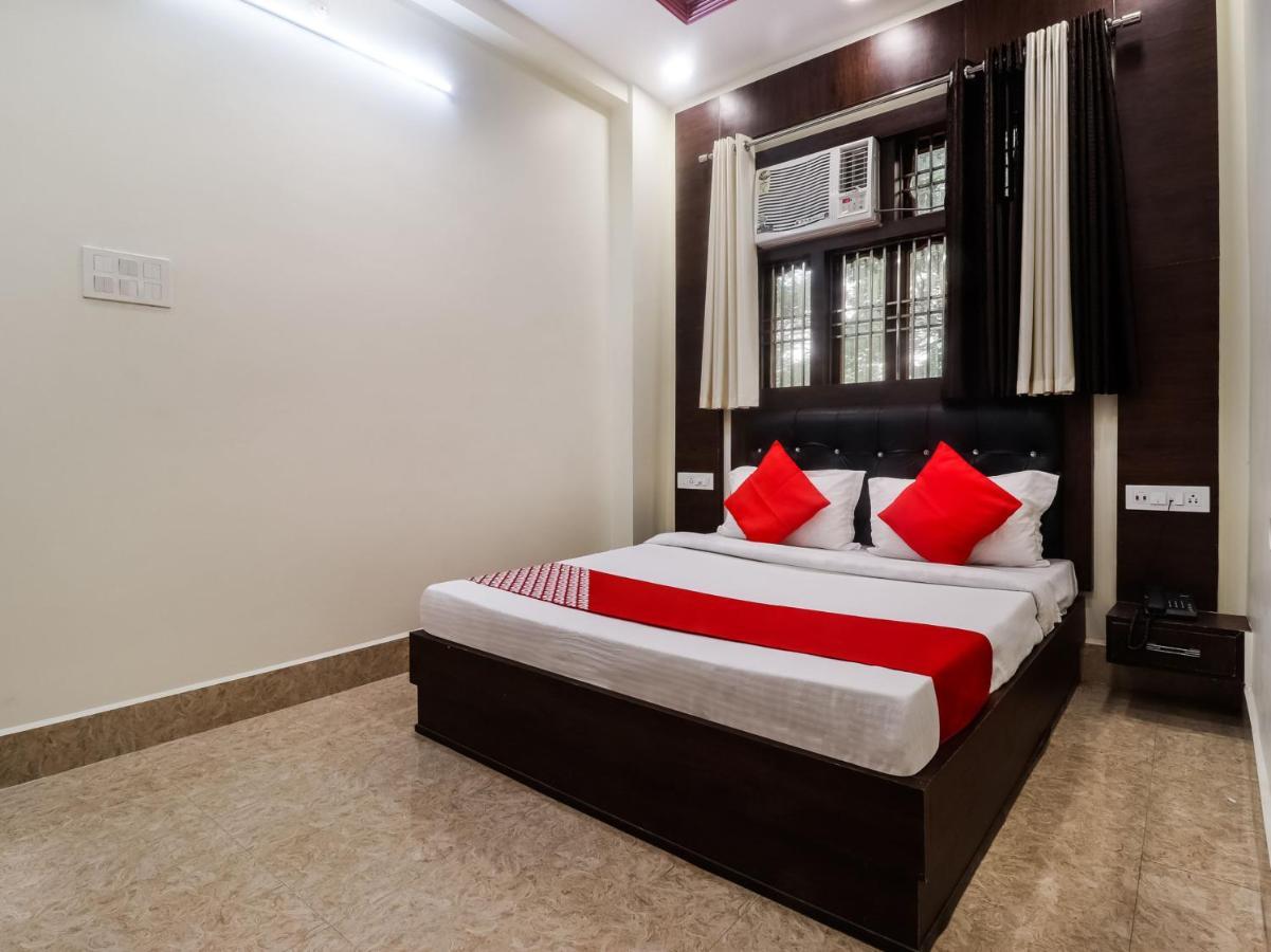 Oyo 70930 The Moon Hotel Asansol Ngoại thất bức ảnh